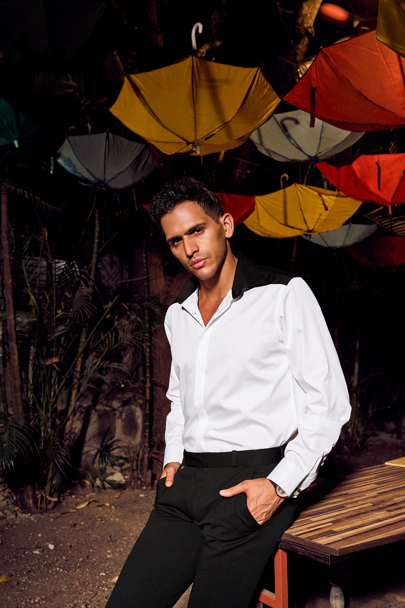 Premiumqualitywhite_blackformalshirt